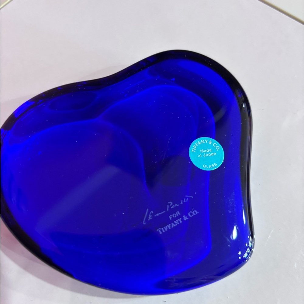Tiffany Elsa heart paperweight